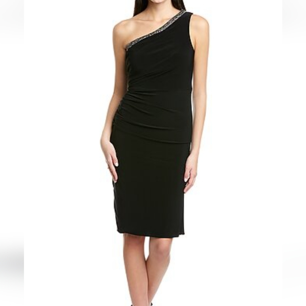 One shoulder dress